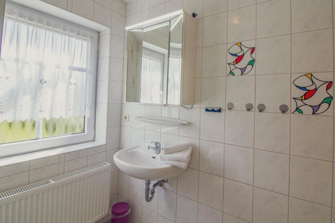 Haus Leuchtturm - Ebbe Apartment Krummhörn Екстериор снимка